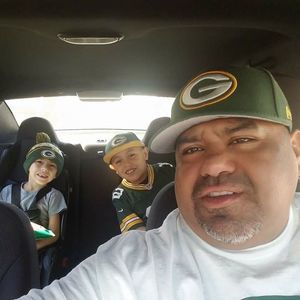 Meet your Posher, Manuel